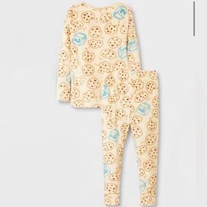 Cat and Jack snuggly soft milk and cookies Kids Pajamas 4 4T pajama top bottom